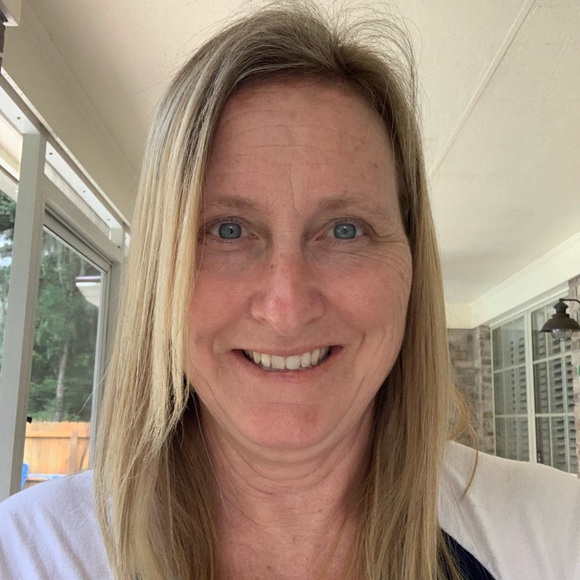 Meet your Posher, Karen - Picture 1 of 1